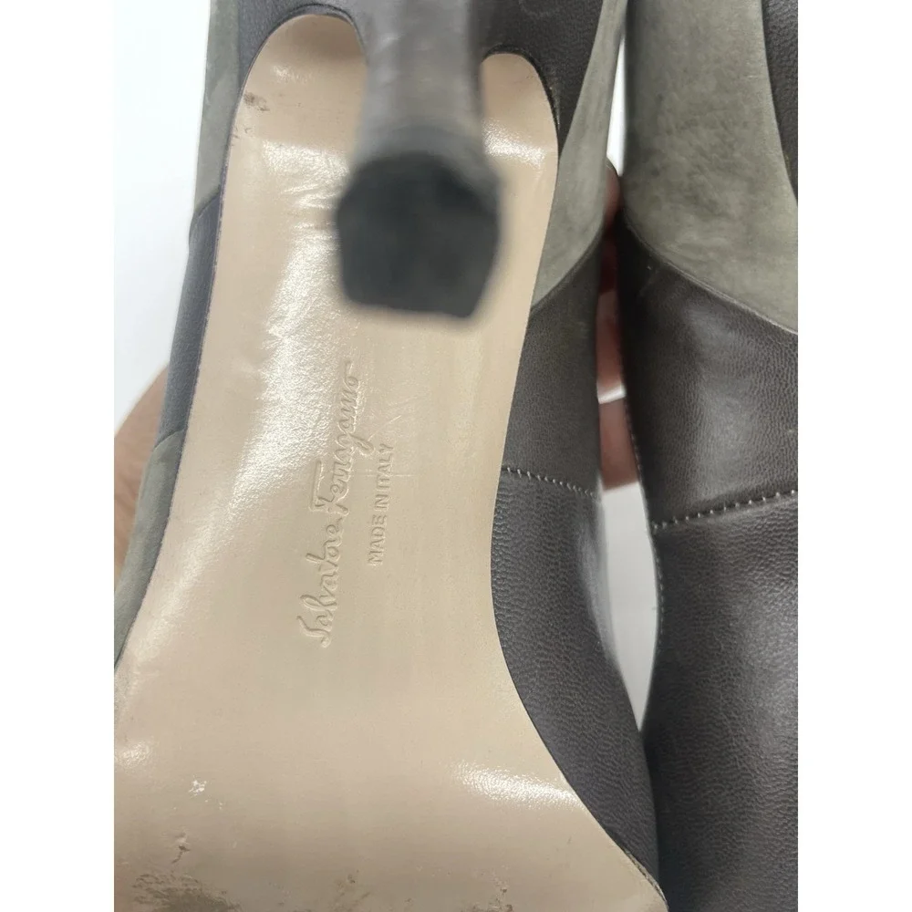 Salvatore Ferragamo Gray Italian Leather Heels Sz 9 Shoes Pumps Designer